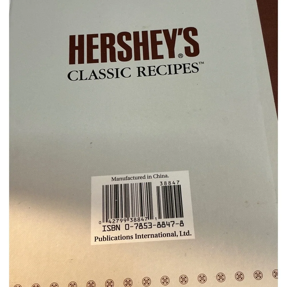 Hershey's Y2K Classic Recipes Cookbook Chocolate Desserts Hardcover 2000 Edition